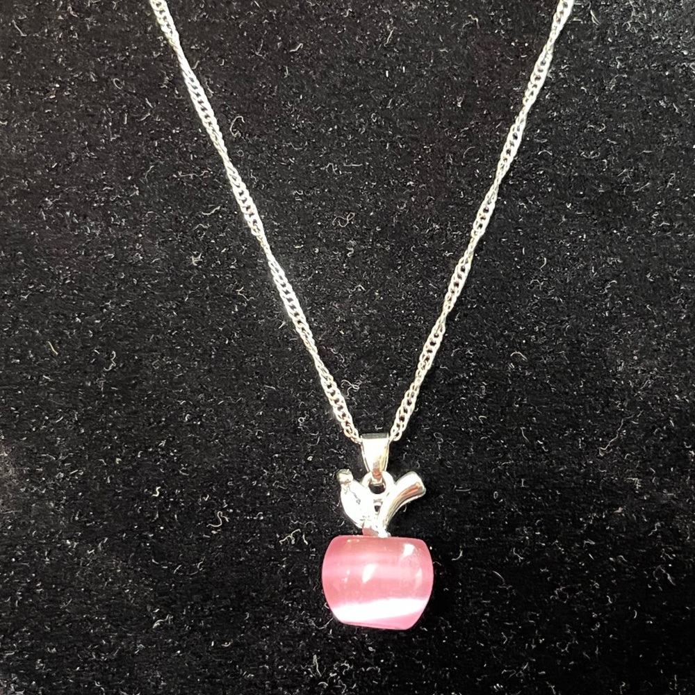 Sterling silver necklace with quartz apple pendant - C24